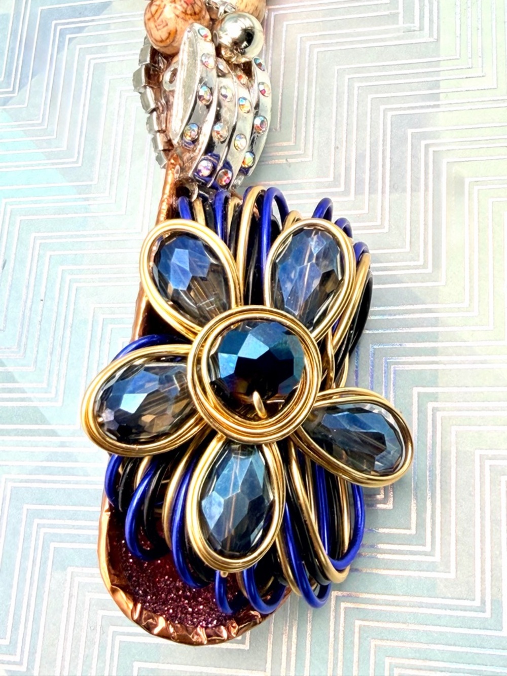 Mussel Seashell Keychain Handcrafted Blue Flower Pendant Necklace - Unbranded